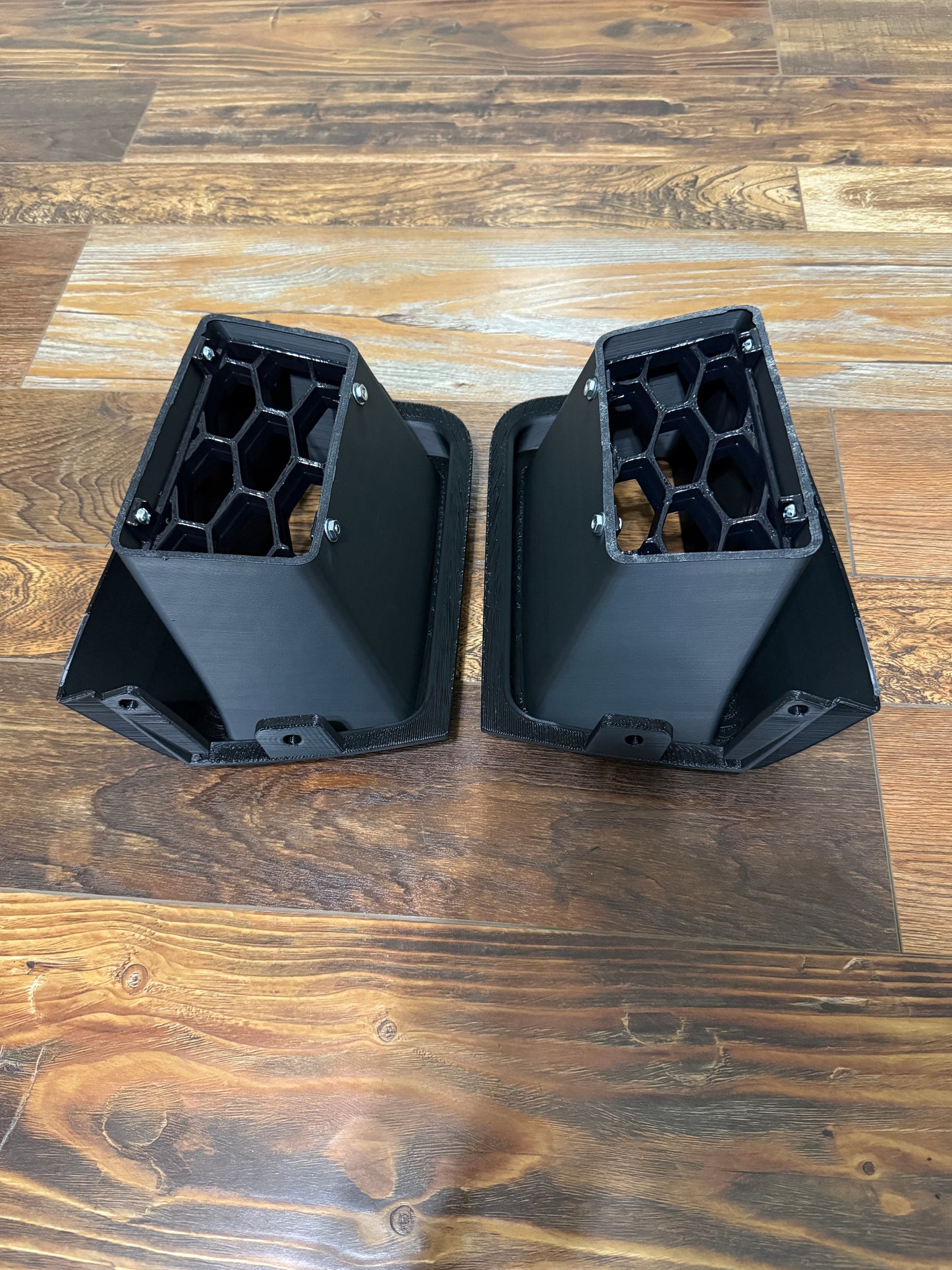 Aftermarket Silverado Intimidator SS Style Honeycomb Air Ducts (Non-OEM)